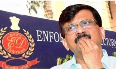 मुंबई में शिवसेना सांसद संजय राऊत के घर पर ईडी की रेड