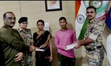 सरकार के पुनर्वास नीति से प्रभावित होकर नक्सली दंपति ने किया आत्मसमर्पण