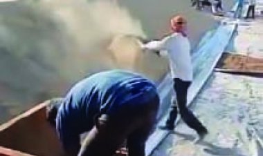 गरीबों को बांटे जाने वाले गेहूं में बालू की मिलावट पर ब्रांच मैनेजर सहित 6 लोगों के खिलाफ अपराध दर्ज