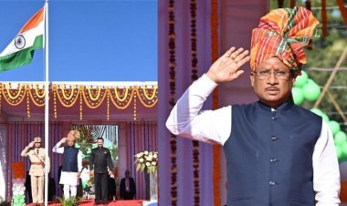 सीएम साय ने अंबिकापुर में फहराया तिरंगा, बोले- हम सशक्त और विकसित छत्तीसगढ़ के निर्माण की दिशा में आगे बढ़ रहे