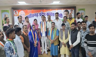 BREAKING : BJP के पूर्व नगर पंचायत अध्यक्ष गिरीराज किशोर दास ने सैकड़ों समर्थकों के साथ थामा कांग्रेस का दामन, पार्टी पर लगाया ये बड़ा आरोप