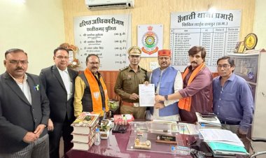 RAIPUR : भाजपा नेताओं ने सिविल लाइन थाने पहुंचकर की कांग्रेस राष्ट्रीय अध्यक्ष खड़गे की शिकायत, FIR की मांग