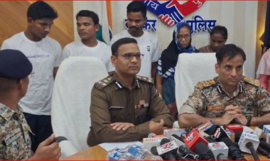 Breaking : नक्सल संगठन को बड़ा झटका, 7 नक्सलियों ने किया आत्मसमर्पण