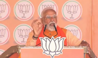 वोटिंग से पहले बिखर रहे 'झाड़ू' के तिनके : पीएम मोदी