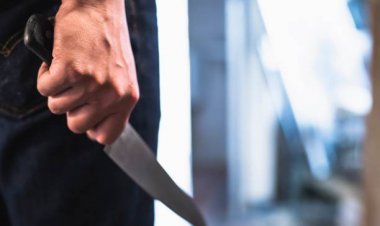 CG – पंडवानी गायक पर चाकू से किया जानलेवा हमला, लगे सात टांके, 3 नकाब पोस चोरों ने घर में घुसकर वारदात को दिया अंजाम…..