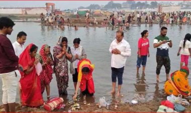 CG : राजिम कुंभ कल्प 2025 का भव्य शुभारंभ, माघ पूर्णिमा के अवसर पर हजारों श्रद्धालुओं ने त्रिवेणी संगम में लगाई आस्था की डुबकी
