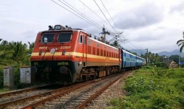 CG : महाकुंभ स्पेशल : रेलवे पर बढ़ा दबाव, सारनाथ एक्सप्रेस सहित कई ट्रेनें रद्द और डायवर्ट