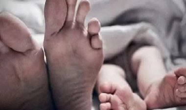 CG : अचानक पेट में दर्द होने पर अविवाहित युवती ने दिया बच्चे को जन्म, दोनों की मौत