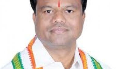 बजट से साफ साय सरकार की प्राथमिकता में शिक्षा, रोजगार और कृषि नहीं : दीपक बैज