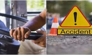 ब्रेकिंग : यात्रियों से भरी बस हुई हादसे की शिकार, अनियंत्रित होकर पलटी, मौके पर मची चीख पुकार