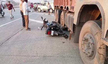 दिल दहला देने वाला हादसा : तेज रफ्तार ट्रक ने बाइक सवार को रौंदा, 2 हिस्सों में बंटा शरीर, मौके पर हुई दर्दनाक मौत