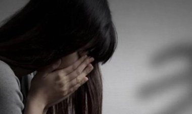 पिता बना हैवान : सौतेले पिता ने 13 साल की मासमू बच्ची को बनाया दरिंदगी का शिकार, पत्नी के जाने के बाद बेटी से बुझाता रहा हवस, फिर जो हुआ…