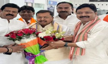 रायपुर पहुंचे नितिन नबीन, एयरपोर्ट पर वरिष्ठ नेताओं ने किया स्वागत, कई बैठक में होंगे शामिल