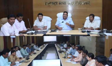 CEO, CMO समेत 20 से अधिक अफसरों को कलेक्टर ने थमाया नोटिस, जानें वजह…