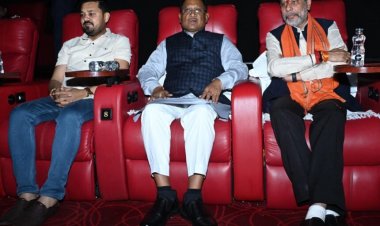 मुख्यमंत्री साय ने मैग्नेटो मॉल में देखी छत्तीसगढ़ी फिल्म ‘सुहाग’, बोले– फिल्म सिटी से मिलेगा छत्तीसगढ़ी सिनेमा को नया आकाश