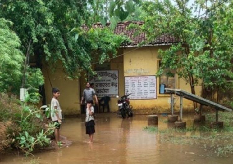 खरोरा स्वास्थ्य केंद्र बदहाल, मरीज परेशान, सुधार की मांग