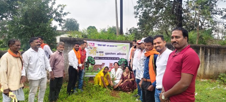 *भारतीय जनता पार्टी के द्वारा मनाया गया दीनदयाल उपाध्याय जयंती, जिला पंचायत अध्यक्ष नम्रता सिंह रही उपस्थित*