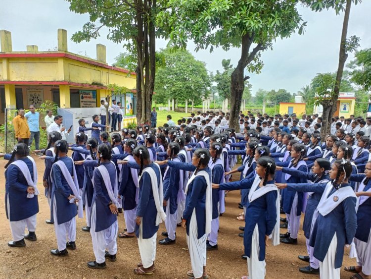 *शासकीय हाई स्कूल भर्रीटोला को विधायक मंडावी ने दी सौगात*