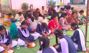 *माहुद मचान्दुर के शासकीय विद्यालय में  जन्मदिन के अवसर पर न्योता भोज का किया गया आयोजन*