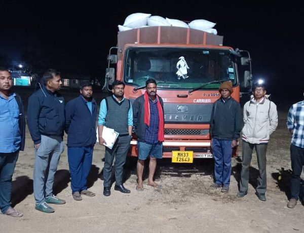 *अवैध धन परिवहन करते हुए औंधी पुलिस विभाग द्वारा की गई कार्रवाई*