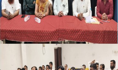 जिला प्रेस क्लब की हुई बैठक संतोष साहू अध्यक्ष तो राहुल भूतड़ा को पुनः महासचिव बनाया गया ,,,पत्रकारो के हर समस्या पर साथ खड़े रहेगा जिला प्रेस क्लब