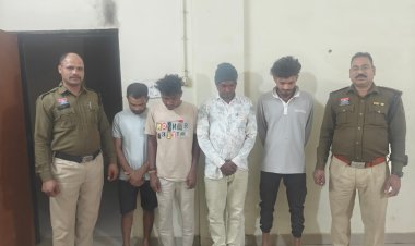 सार्वजनिक स्थान पर शराब पीने वालो के विरूद्ध की गयी आबकारी एक्ट के तहत कार्यवाही*