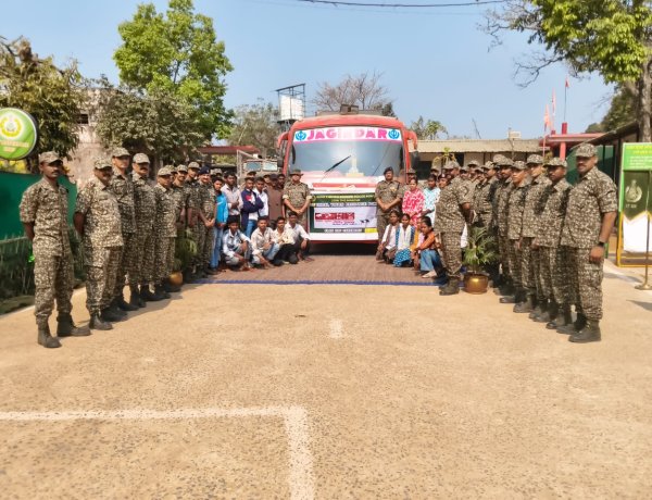 *ITBP 27 द्वारा स्थानीय युवाओं को शैक्षणिक भ्रमण हेतु MP की राजधानी भोपाल हेतु किया गया रवाना*