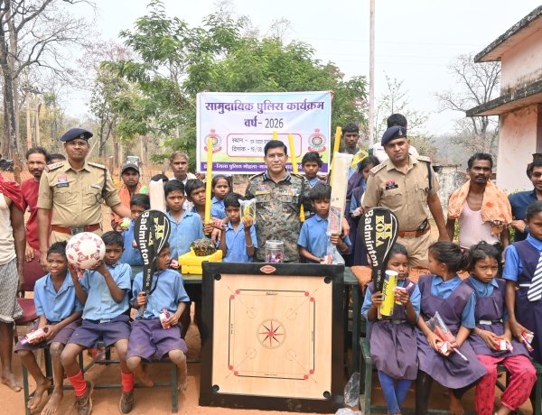 *सामुदायिक पुलिसिंग के तहत जालवाही में, ग्रामीणों से संवाद एवं बच्चों को खेल सामग्री का किया गया वितरण*