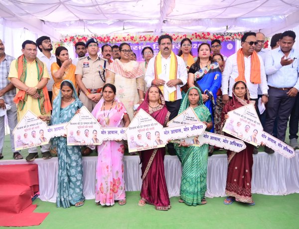 *डिप्टी सीएम विजय शर्मा रहे जिला मोहला मानपुर अंबागढ़ चौकी के दौरे पर*