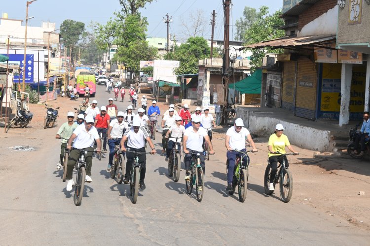 *विश्व साइकिल दिवस पर जिला मुख्यालय मोहला में निकाली गई साइकिल रैली*