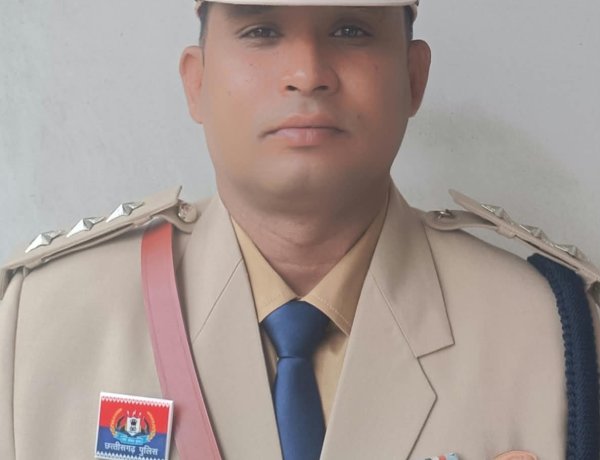 *नक्सली मुक्त छत्तीसगढ़ के लिए DSP बघेल को राष्ट्रपति द्वारा दिया गया वीरता पुरस्कार*