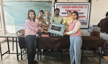 *राष्ट्रीय मानसिक स्वास्थ्य कार्यक्रम के तहत महाविद्यालय के छात्र-छात्राओं को दी गई  जानकारी*