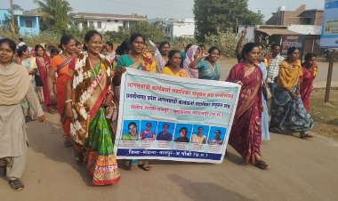 *आंगनवाड़ी कार्यकर्ता-सहायिकाओं ने कलेक्टर कार्यालय पहुंचकर  मुख्यमंत्री के नाम सौंपा ज्ञापन*