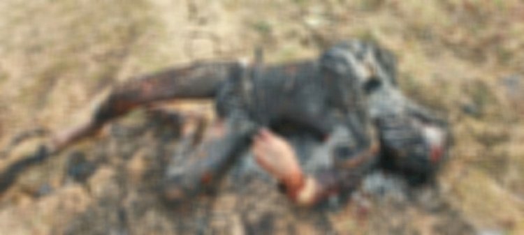 BREAKING-राजधानी में हत्या…युवक की जली हुई लाश रिहायशी कॉलोनी के पीछे मैदान में पड़ी मिली…सिर पर मिले चोट के निशान…मचा हड़कंप…पुलिस जांच में जुटी