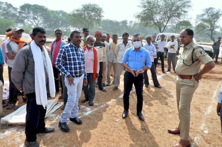 ज़िले की ख़ास खबर जिले के प्रभारी सचिव ने धान उपाजर्न  केन्द्रों का किया आकस्मिक निरीक्षण