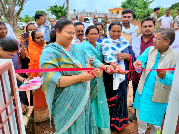 मंत्री श्रीमती भेंडिया ने डौण्डी विकासखण्ड के ग्राम चिखली, ठेमाबुजुर्ग और आमाडुला में किया विभिन्न निर्माण कार्यो का भूमिपूजन एवं  लोकार्पण