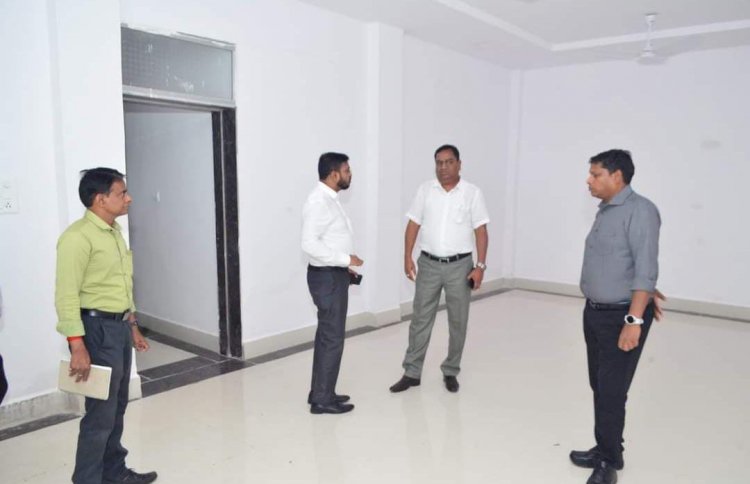 कलेक्टर ने खैरागढ़-छुईखदान-गण्डई के नवीन जिला कार्यालय भवन का किया निरीक्षण