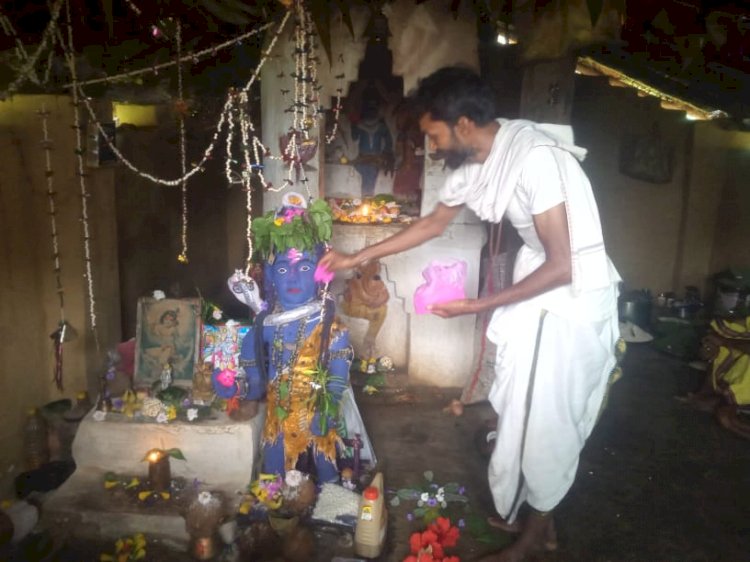 बोल बम समिति द्वारा भगवान शिव जी का मूर्ति स्थापना कर सावन भर करते हैं पूजा