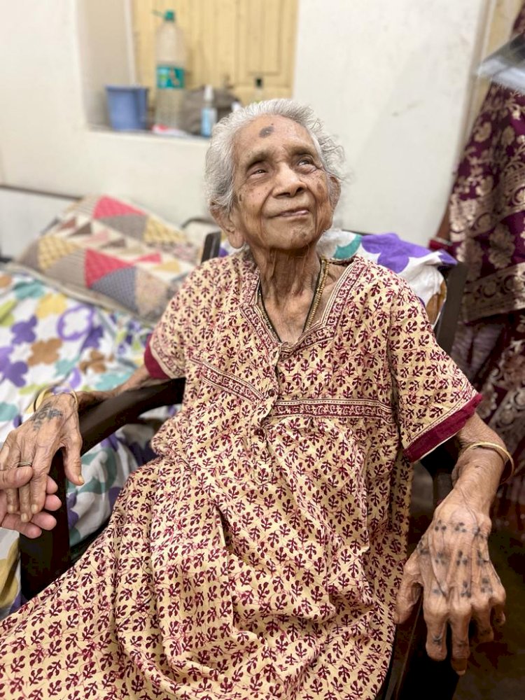 दुखद खबर     पूर्व विधायक आरके राय की मां ने 93 साल की उम्र में आज अपने निवास चैनगंज में ली अंतिम सांस,, निजी निवास से रामसागर तालाब पार में होगा अंतिम संस्कार।