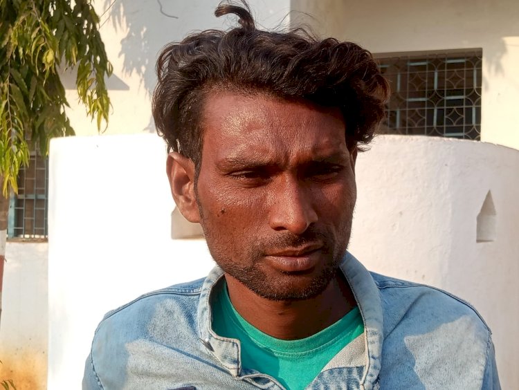 अर्जुन्दा पुलिस को मिली बड़ी कामयाबी हत्या करने के बाद से कई महिनो से फरार आरोपी भन्नी सागर देवार को आज अर्जुन्दा पुलिस ने कड़ी मेहनत के बाद किया गिरफ्तार।