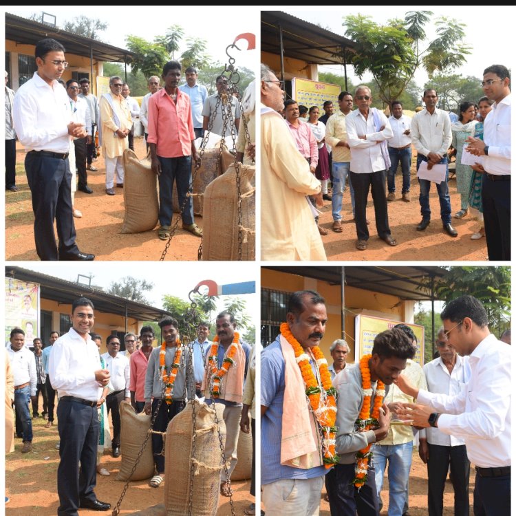 धान खरीदी के अंतिम दिन आज कलेक्टर कुलदीप शर्मा ने धान बिक्री करने पहंुचे किसानों का किया स्वागत धान खरीदी केन्द्र पीपरछेड़ी में पहुंचकर लिया व्यवस्थाओं का जायजा