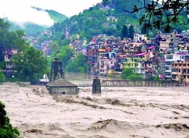 बारिश का तांडव जारी: उत्तराखंड-हिमाचल में मचाई तबाही, पंजाब और यूपी का भी हाल बेहाल, अब तक 91 लोगों की मौत