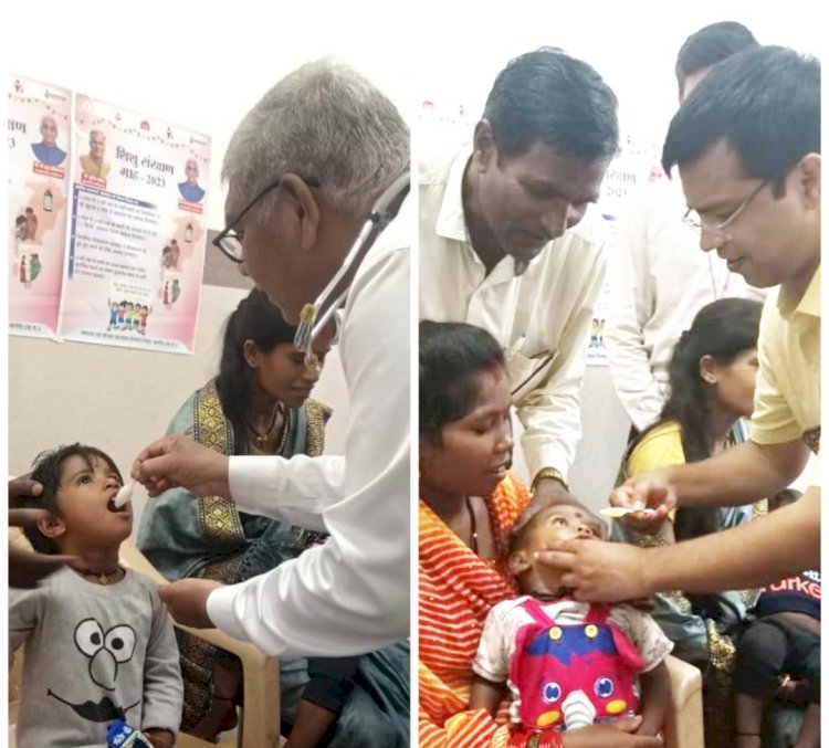 कलेक्टर कुलदीप शर्मा के निर्देशन तथा मुख्य चिकित्सा एवं स्वास्थ्य अधिकारी डॉ. जे. एल. उइके के मार्गदर्शन में जिले में पोषण पुनर्वास केन्द्र में बच्ची को विटामिन-ए सिरप पिलाकर शिशु संरक्षण माह कार्यक्रम का शुभारंभ
